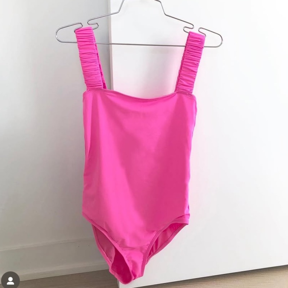 NWT BETH RICHARDS Scrunchie One Piece - Picture 2 of 8